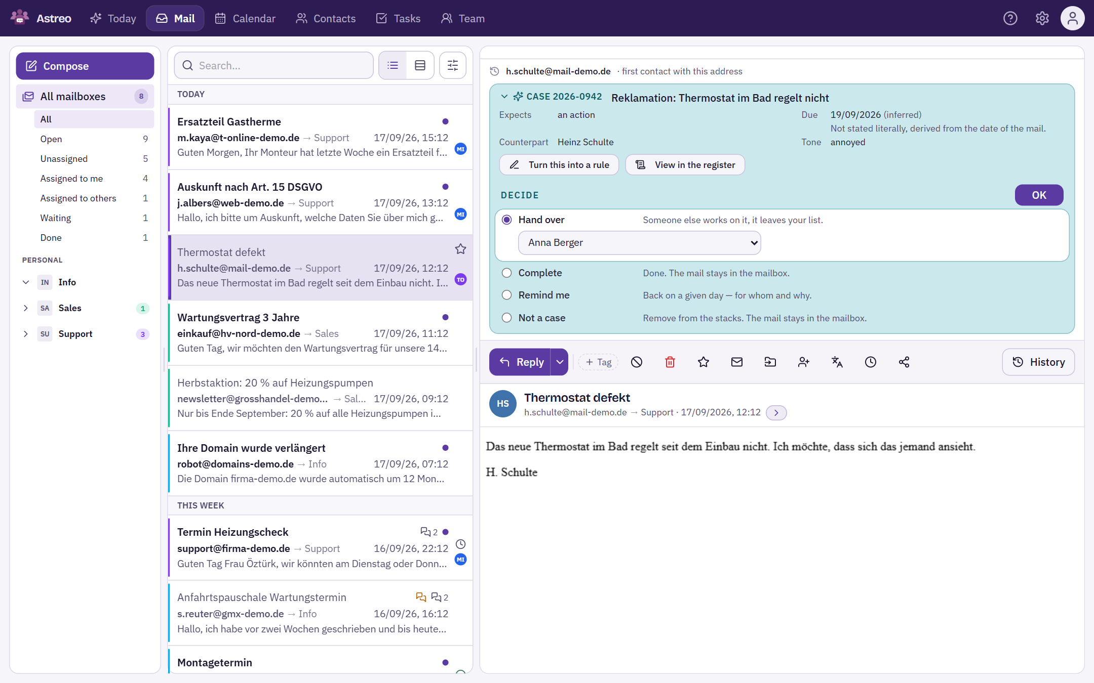 Mail view with mailboxes and views on the left, the thread list in the middle and an open mail on the right
